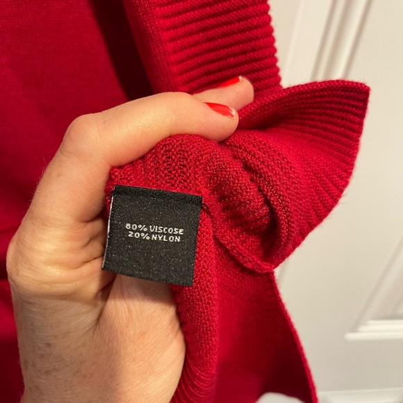 Metric Knits Sweater in Large - Picture 7 of 8